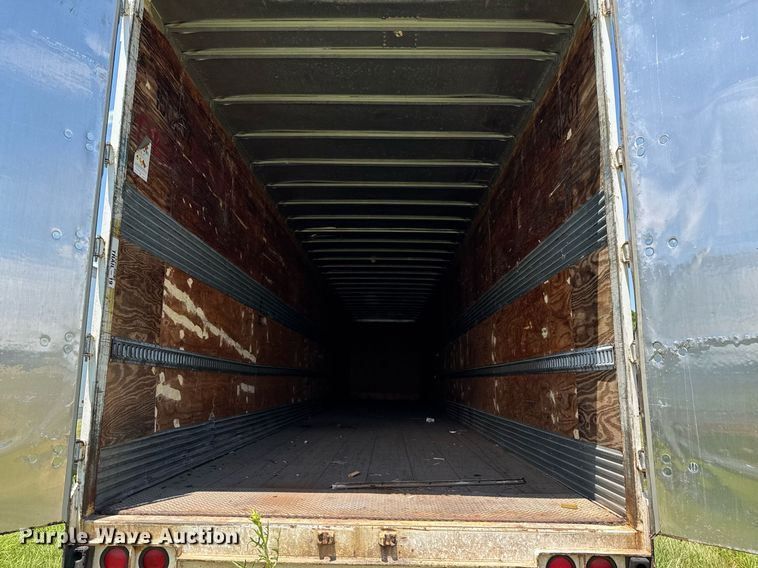 image for item DU9235 2000 Strick dry van trailer