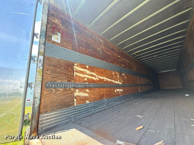 image for item DU9235 2000 Strick dry van trailer