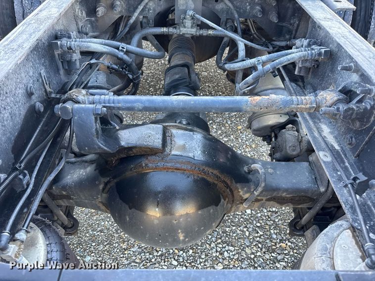 image for item DV4119 2016 International ProStar 122 semi truck