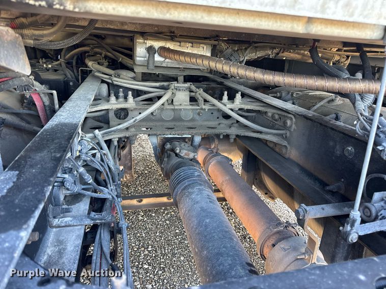 image for item DV4119 2016 International ProStar 122 semi truck