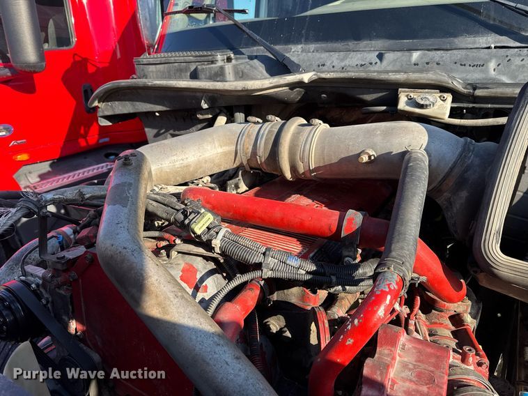 image for item DV4119 2016 International ProStar 122 semi truck