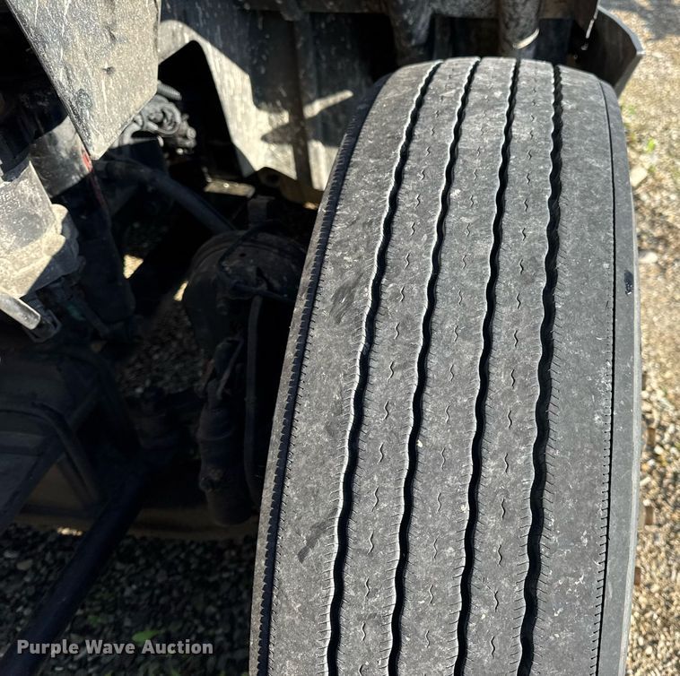 image for item DV4119 2016 International ProStar 122 semi truck