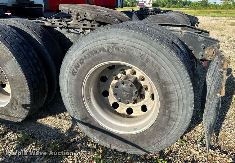 image for item DV4119 2016 International ProStar 122 semi truck