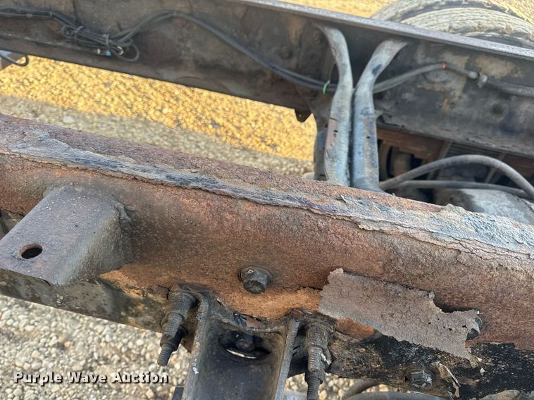 image for item DV4215 2011 International DuraStar 4400 truck cab and chassis