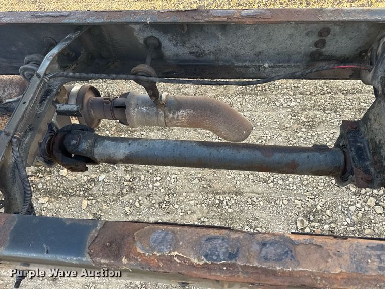 image for item DV4215 2011 International DuraStar 4400 truck cab and chassis