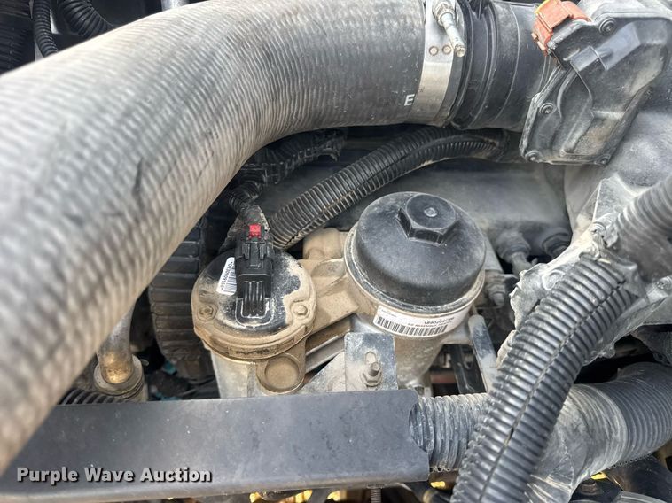 image for item DV4215 2011 International DuraStar 4400 truck cab and chassis