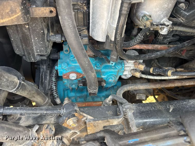 image for item DV4215 2011 International DuraStar 4400 truck cab and chassis