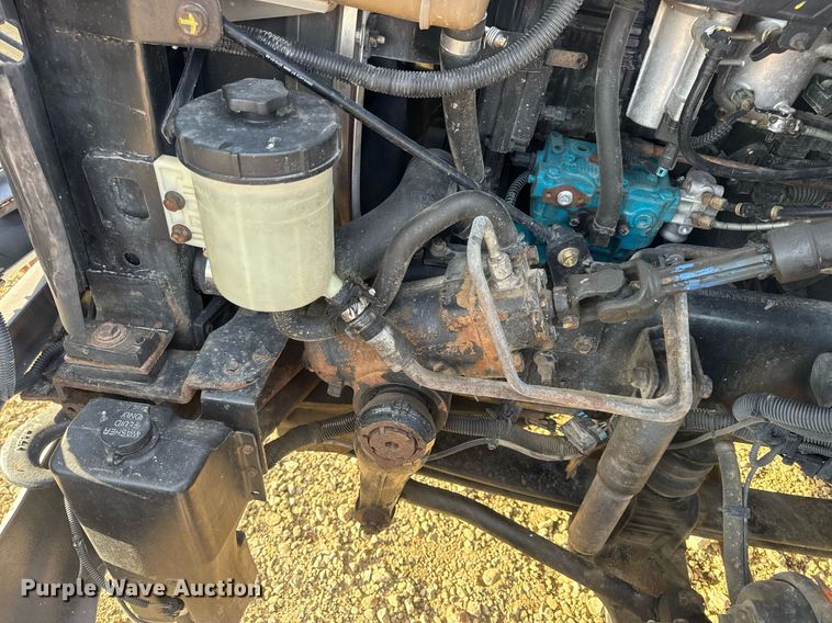 image for item DV4215 2011 International DuraStar 4400 truck cab and chassis