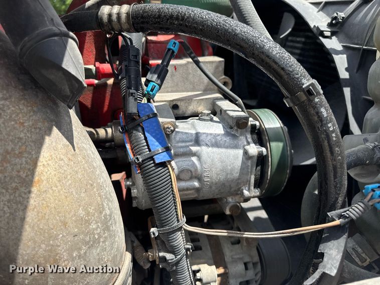 image for item DV4216 2007 International 9200i semi truck