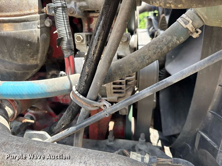 image for item DV4216 2007 International 9200i semi truck