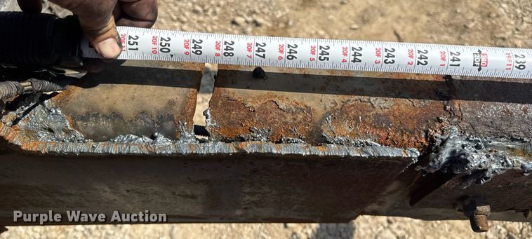 image for item DV4217 2011 International DuraStar 4300 truck cab and chassis