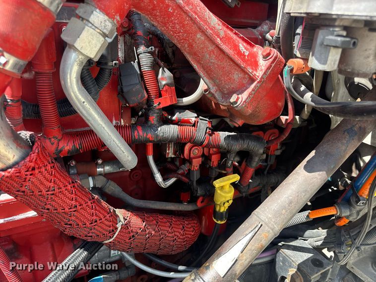 image for item DV4218 2007 International 9200i semi truck