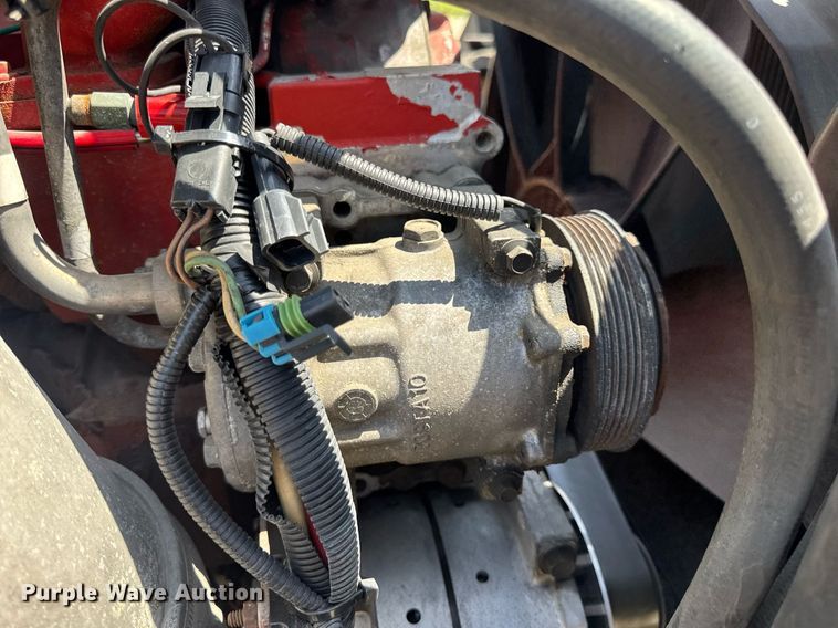 image for item DV4218 2007 International 9200i semi truck