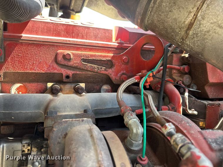 image for item DV4218 2007 International 9200i semi truck