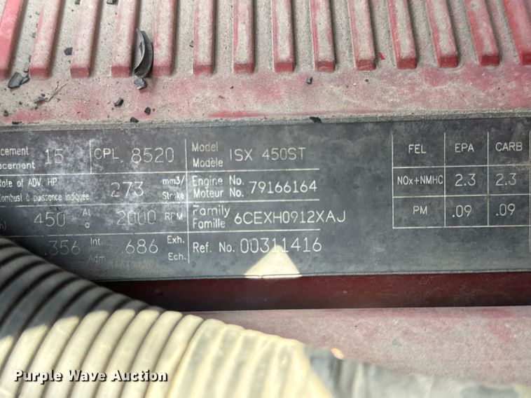 image for item DV4218 2007 International 9200i semi truck