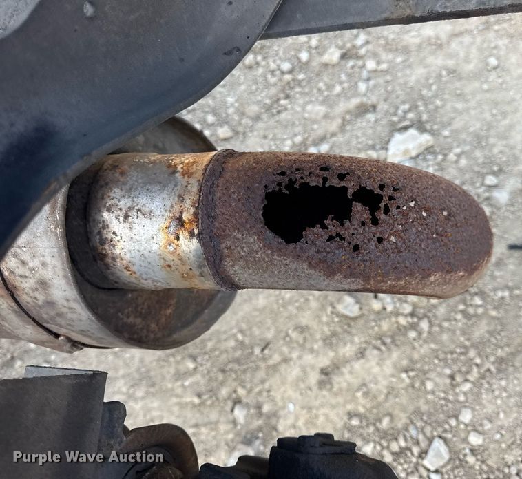 image for item DV4222 2007 International 4300 truck cab and chassis