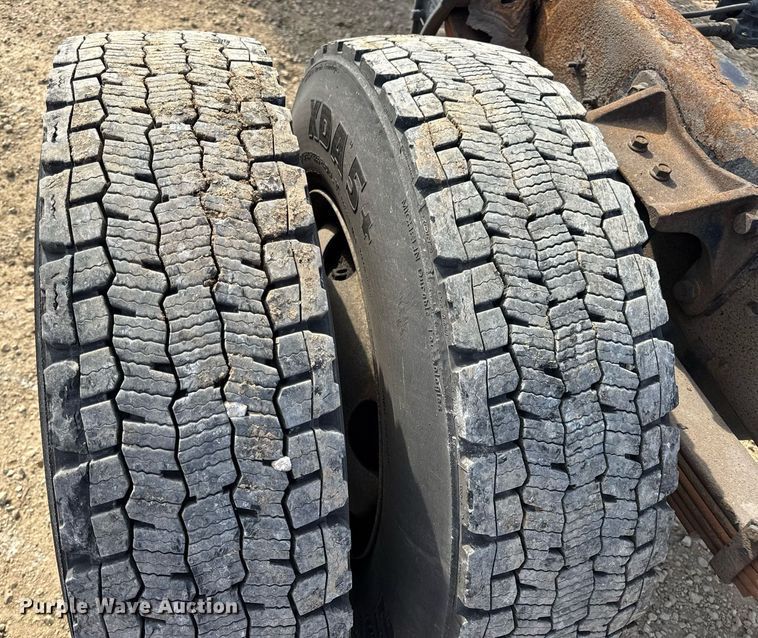 image for item DV4222 2007 International 4300 truck cab and chassis