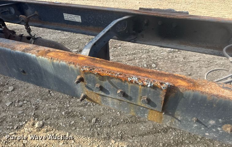 image for item DV4223 2010 International DuraStar 4300 truck cab and chassis