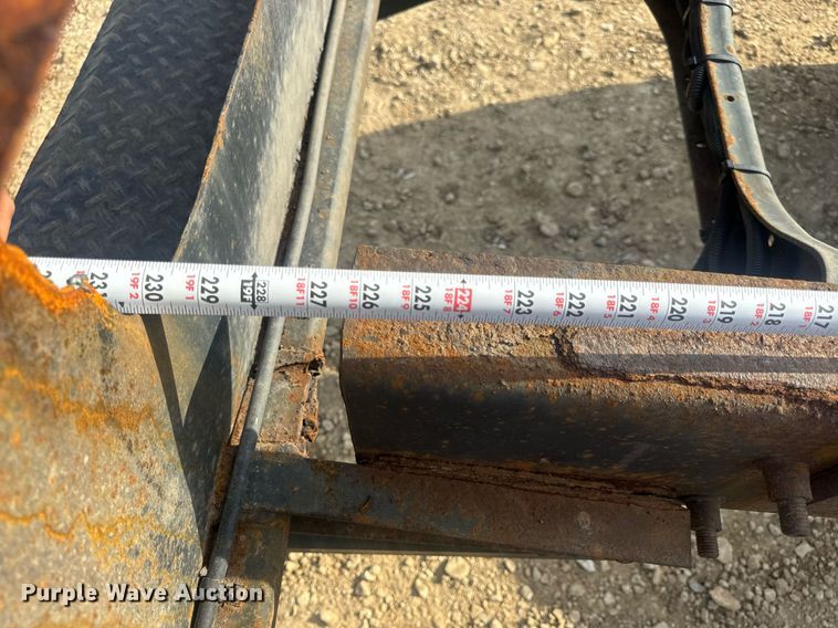 image for item DV4223 2010 International DuraStar 4300 truck cab and chassis