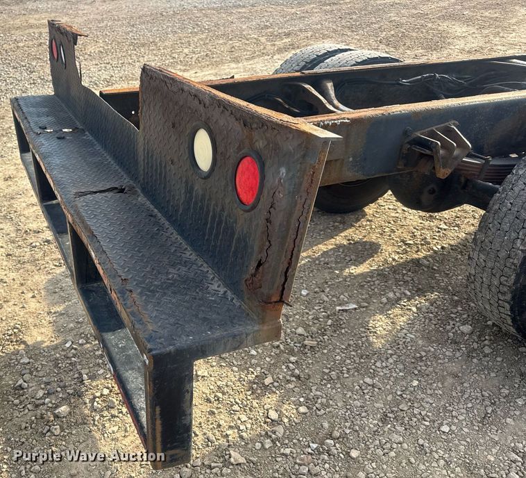 image for item DV4223 2010 International DuraStar 4300 truck cab and chassis