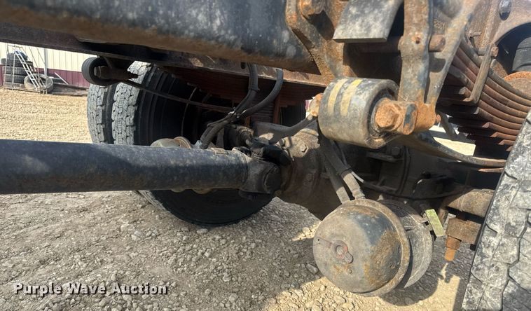 image for item DV4223 2010 International DuraStar 4300 truck cab and chassis