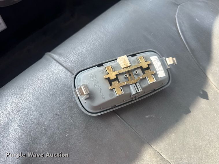 image for item DV4223 2010 International DuraStar 4300 truck cab and chassis