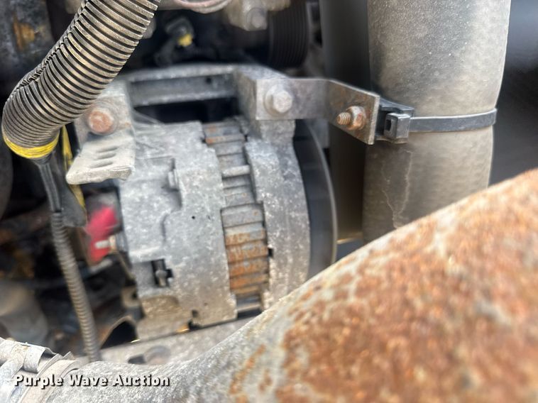 image for item DV4223 2010 International DuraStar 4300 truck cab and chassis