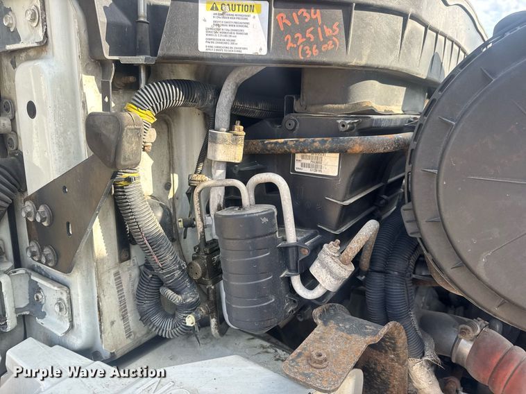 image for item DV4223 2010 International DuraStar 4300 truck cab and chassis