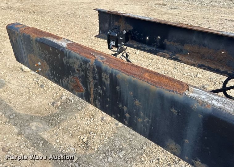 image for item DV4224 2007 International 4300 truck cab and chassis