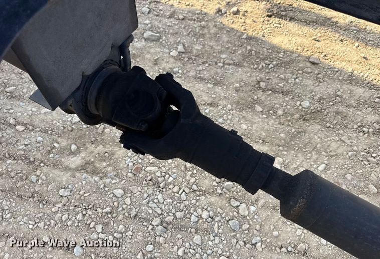 image for item DV4224 2007 International 4300 truck cab and chassis