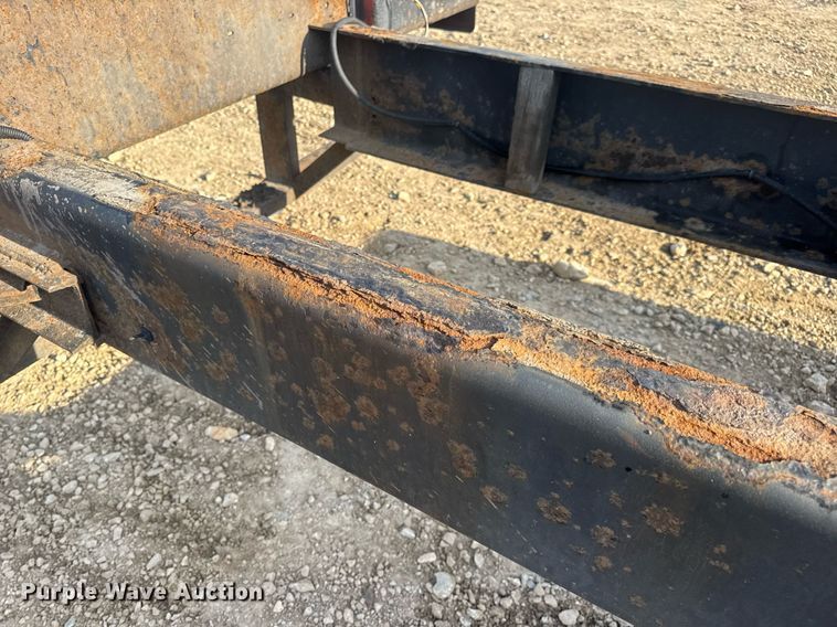 image for item DV4226 2007 International 4300 truck cab and chassis