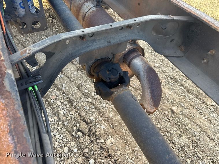 image for item DV4226 2007 International 4300 truck cab and chassis