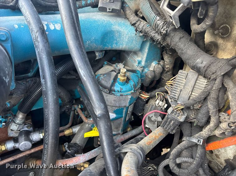 image for item DV4226 2007 International 4300 truck cab and chassis