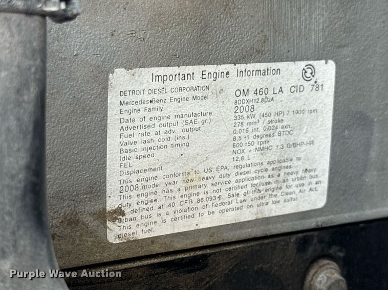 image for item DV4227 2009 Freightliner Columbia 120 semi truck