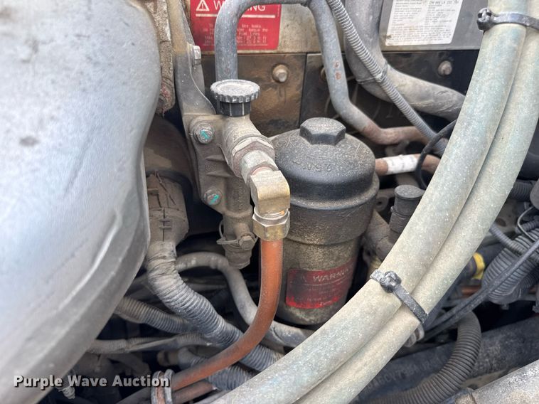 image for item DV4227 2009 Freightliner Columbia 120 semi truck