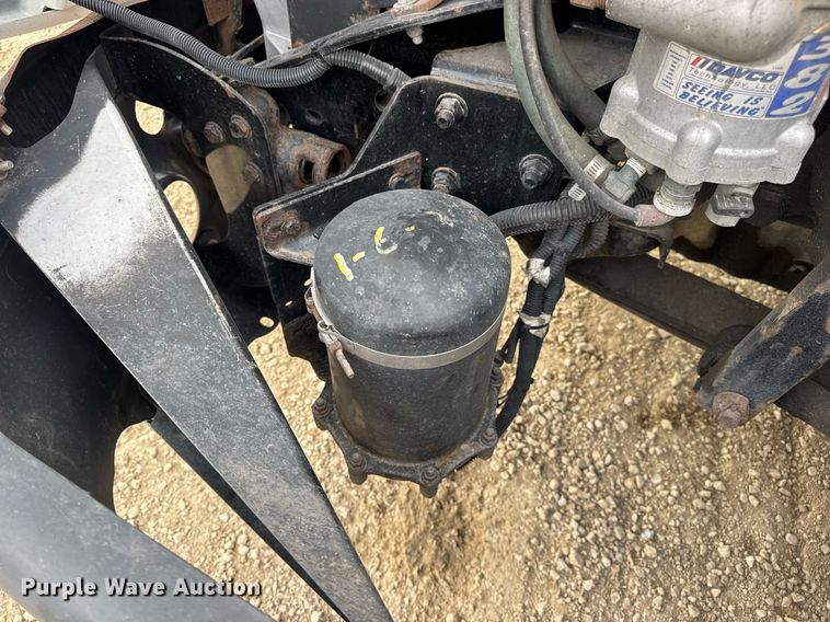 image for item DV4227 2009 Freightliner Columbia 120 semi truck