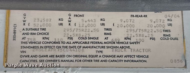 image for item DV4231 2005 International 9200i semi truck