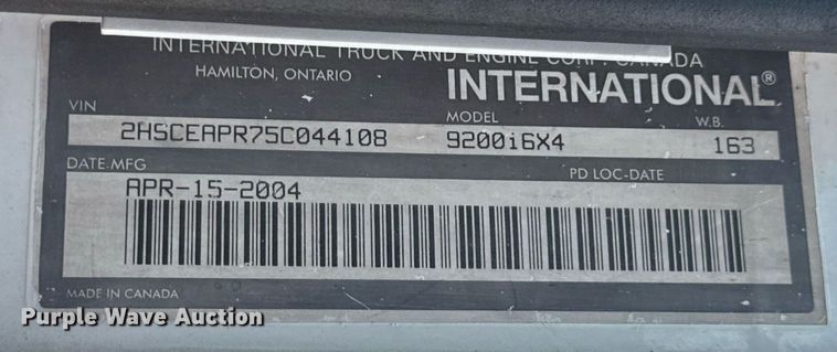 image for item DV4231 2005 International 9200i semi truck
