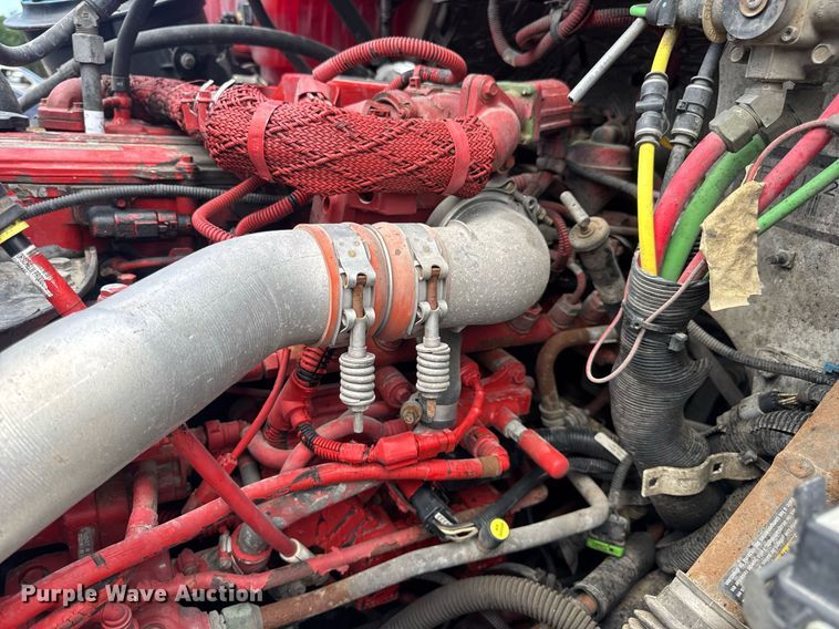 image for item DV4235 2013 Freightliner Business Class M2 106 truck cab and chassis