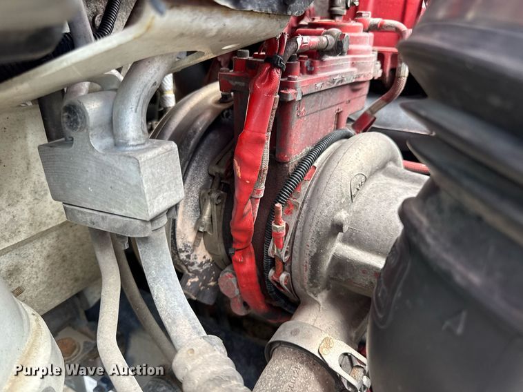 image for item DV4235 2013 Freightliner Business Class M2 106 truck cab and chassis