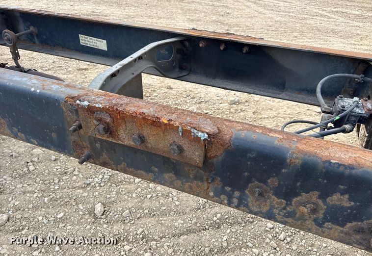 image for item DV4236 2010 International DuraStar 4300 truck cab and chassis