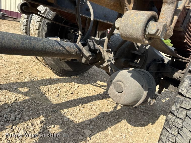 image for item DV4236 2010 International DuraStar 4300 truck cab and chassis