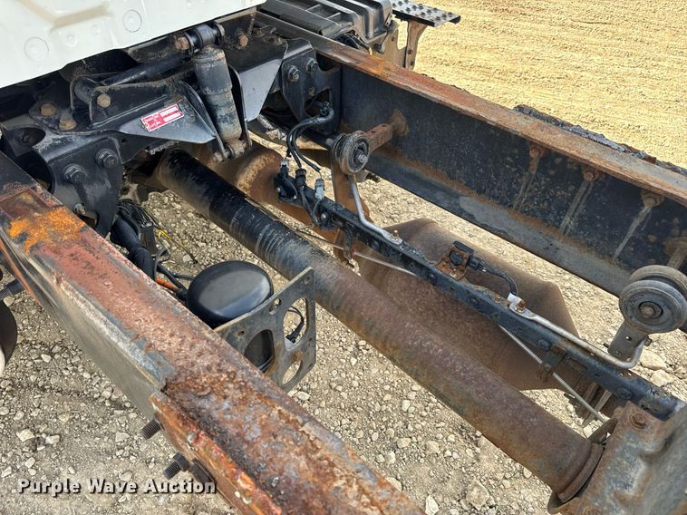 image for item DV4236 2010 International DuraStar 4300 truck cab and chassis