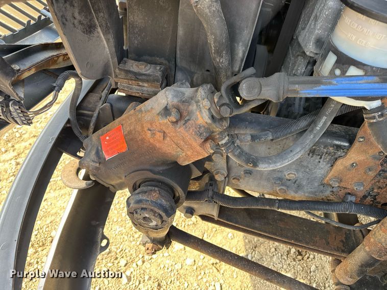 image for item DV4236 2010 International DuraStar 4300 truck cab and chassis