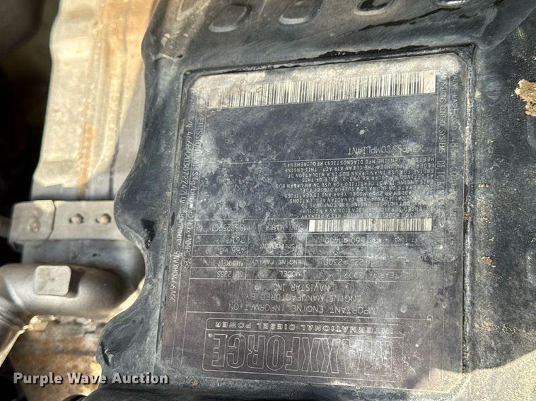 image for item DV4236 2010 International DuraStar 4300 truck cab and chassis