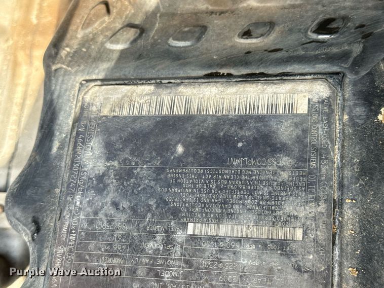 image for item DV4236 2010 International DuraStar 4300 truck cab and chassis