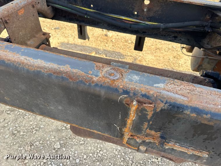 image for item DV4237 2009 International DuraStar 4400 truck cab and chassis