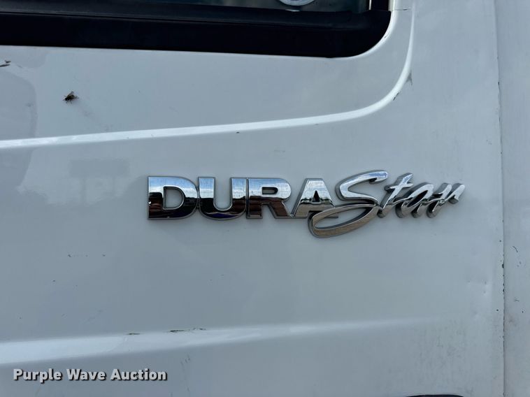 image for item DV4237 2009 International DuraStar 4400 truck cab and chassis