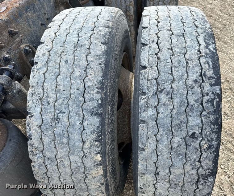 image for item DV4237 2009 International DuraStar 4400 truck cab and chassis