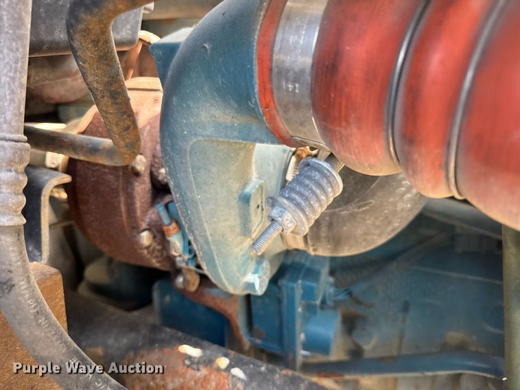 image for item DV4238 2007 International 4400 truck cab and chassis